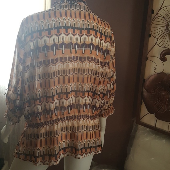 Blouse - Picture 2 of 2